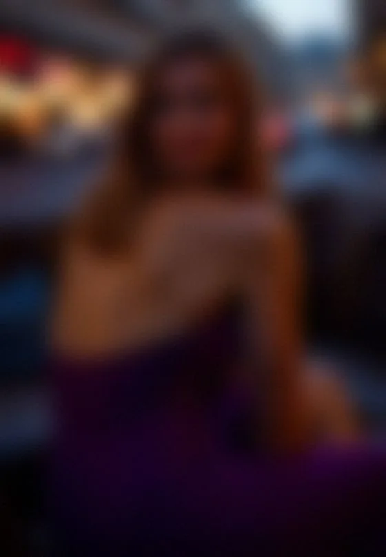 Renata, 33