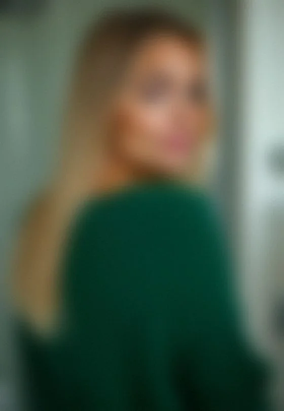 Monika, 30